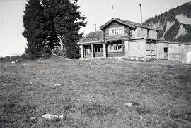 Chalet, Diamond Head