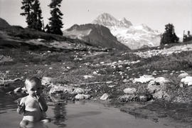 Hans in lake