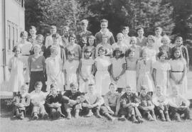 Grade 7 & 8, Mashiter School 1932 - 1933